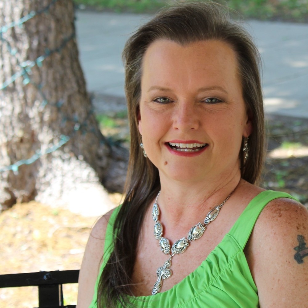 Meet your Posher, Pamela